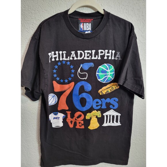Large- Chinatown Market x Philadelphia 76'ers T Shirt Black - Picture 1 of 3